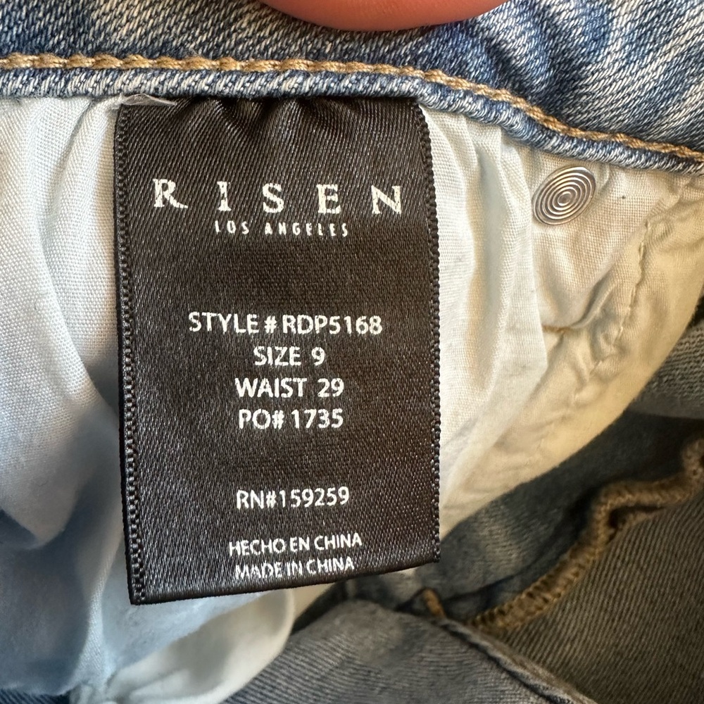 Risen Los Angeles Women's Light Blue Cropped Jeans